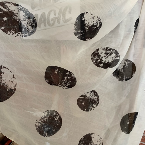 ⚫️⚪️ H&M SCARF - Picture 3 of 4